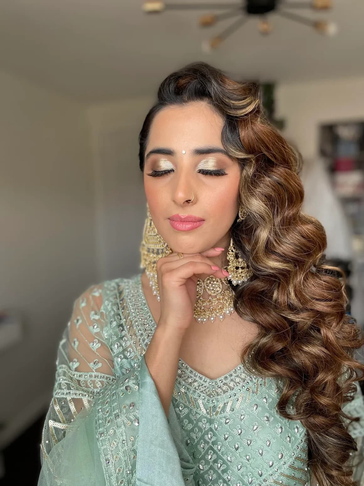 Semi-bridal hairstyle 3