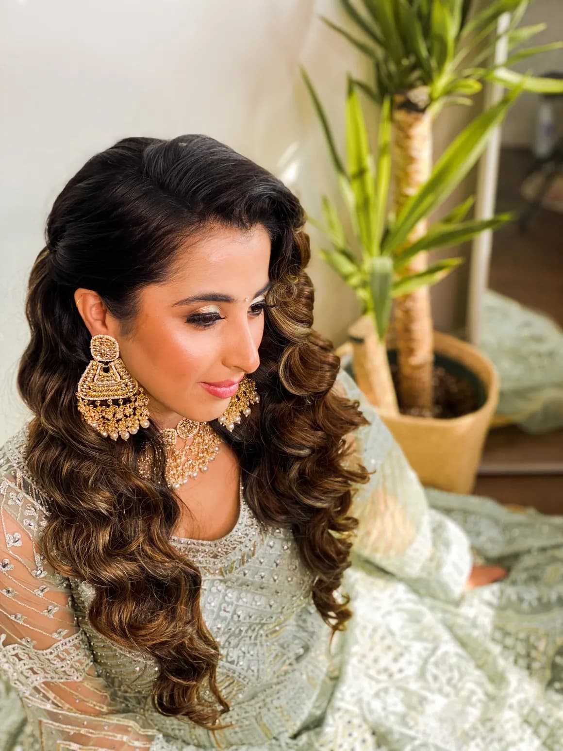 Semi-bridal hairstyle 5